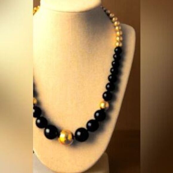 80s Vintage Women Chunky Black Gold Tone Beaded Matinee Opera Necklace Cleopatra - Picture 1 of 6